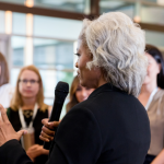 Voto feminino em Santa Catarina evidencia desafio da representatividade política no estado