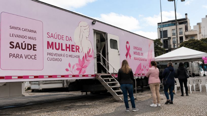 Carretas da Saúde da Mulher em SC ampliam acesso a exames e reforçam prevenção feminina