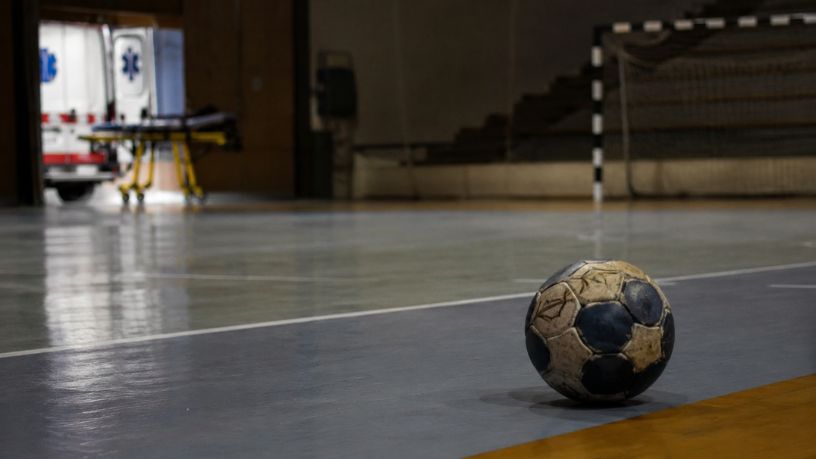 Morte de atleta de 13 anos em jogo de handebol acende alerta sobre saúde no esporte escolar